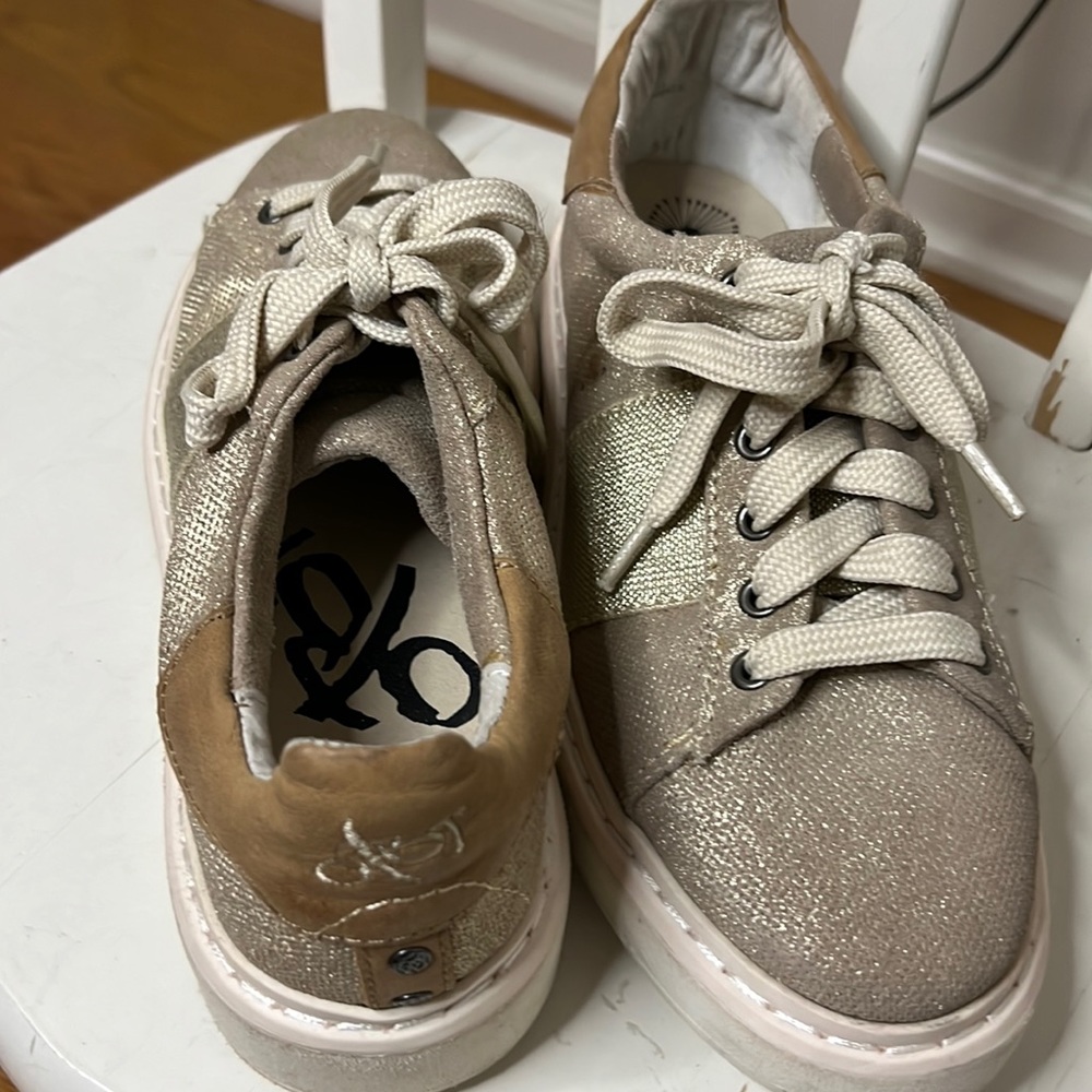 OTBT sneakers